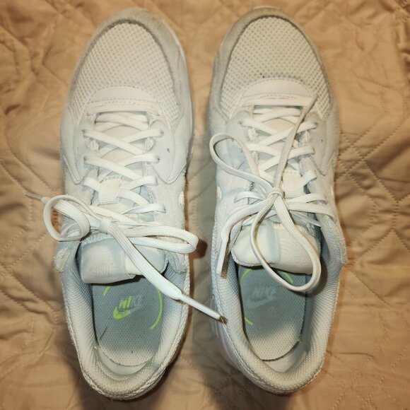 NIKE AIR MAX EXCEE Women Size (8.5), White on White Leather and Mesh Sneakers. - Picture 1 of 10